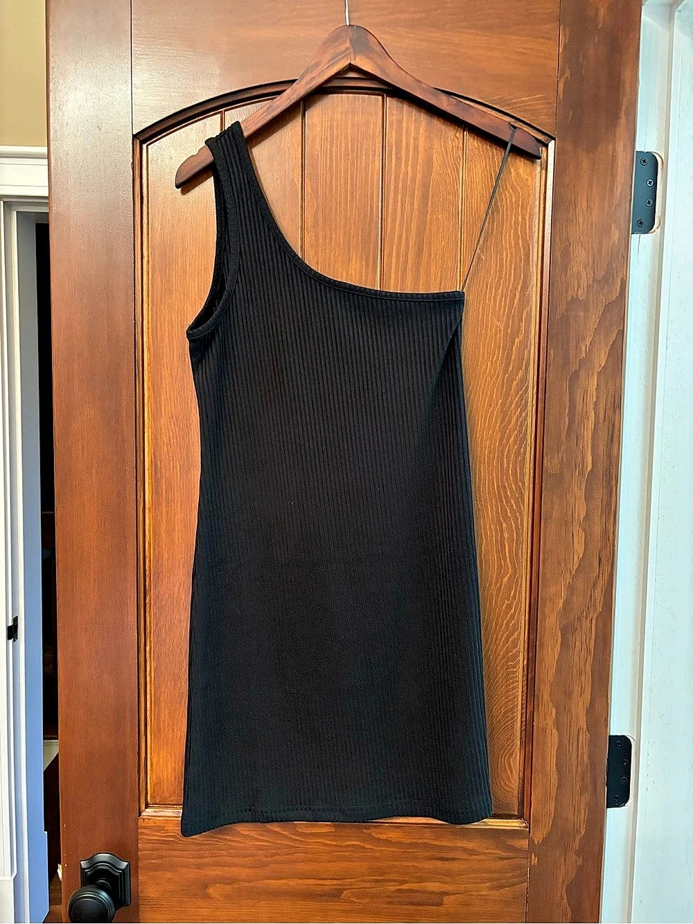Dress Forum One-Shoulder Black Mini Dress Size Medium NWT